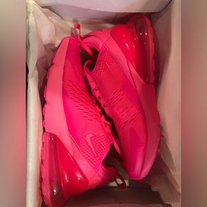 WOMEN'S NIKE AIR MAX 270 CASUAL SHOES